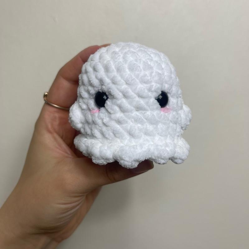 Ghost crochet