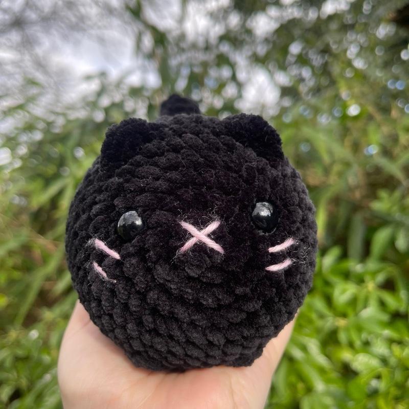 Loaf Cat Plushie - Soft and Cuddly Stuffed Toy for Kids