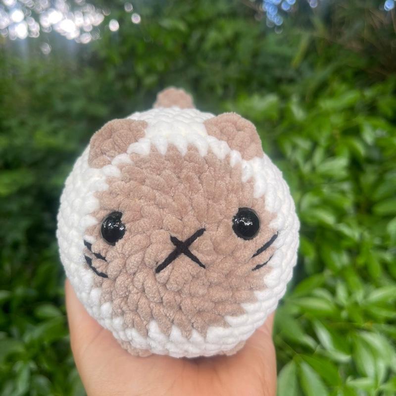 Loaf Cat Plushie - Soft and Cuddly Stuffed Toy for Kids