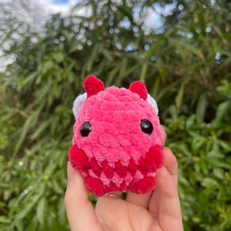Sitting Bee Plushie