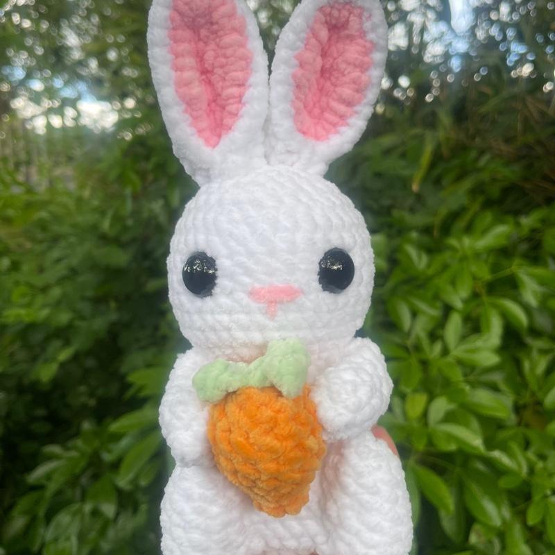 Crochet Bunny with Carrot