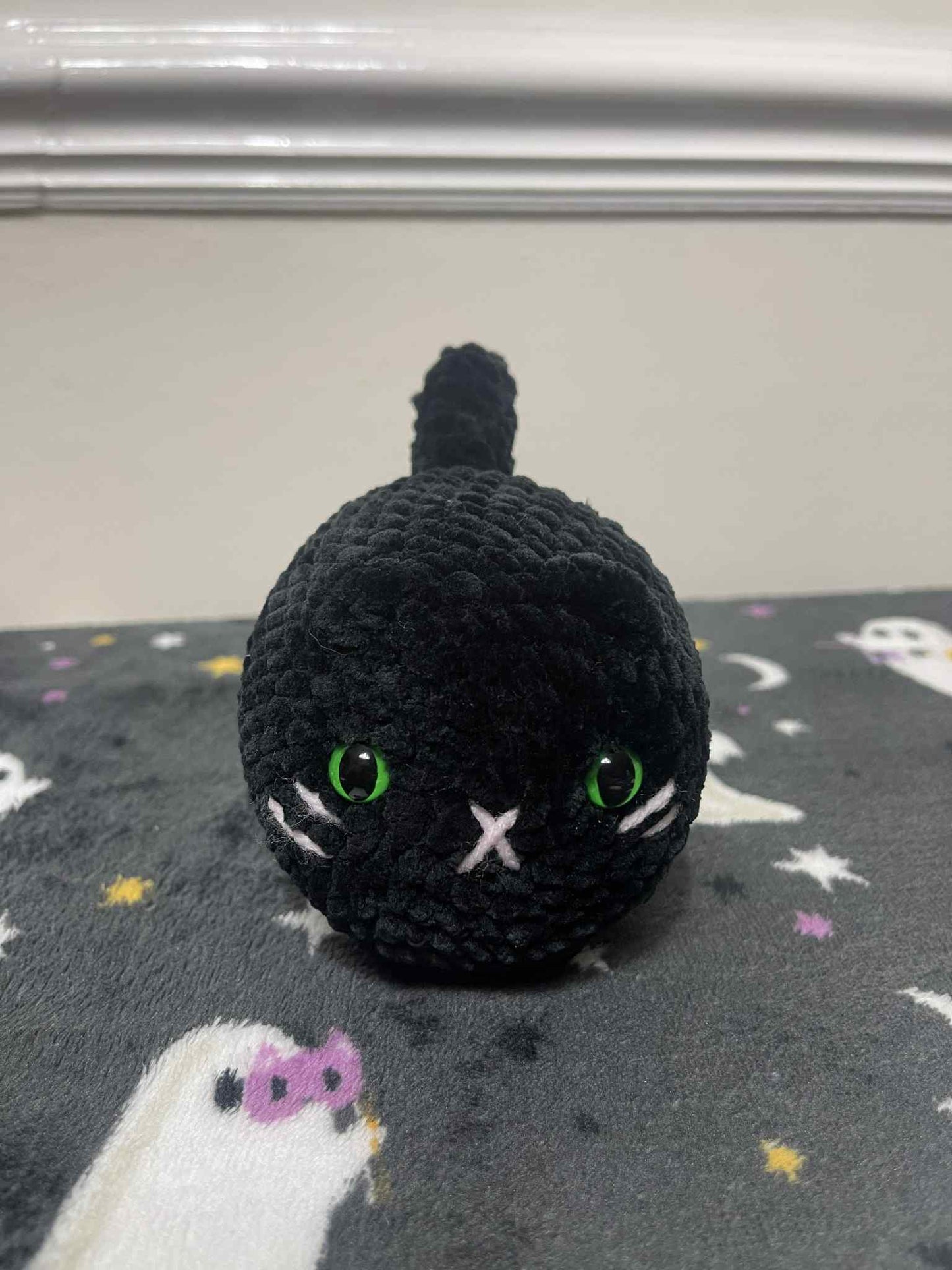 Loaf Cat Plushie - Soft and Cuddly Stuffed Toy for Kids