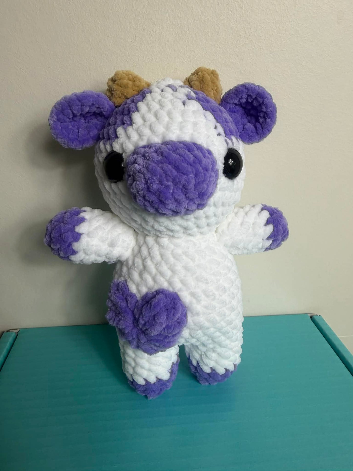 Heart Cow Plushie